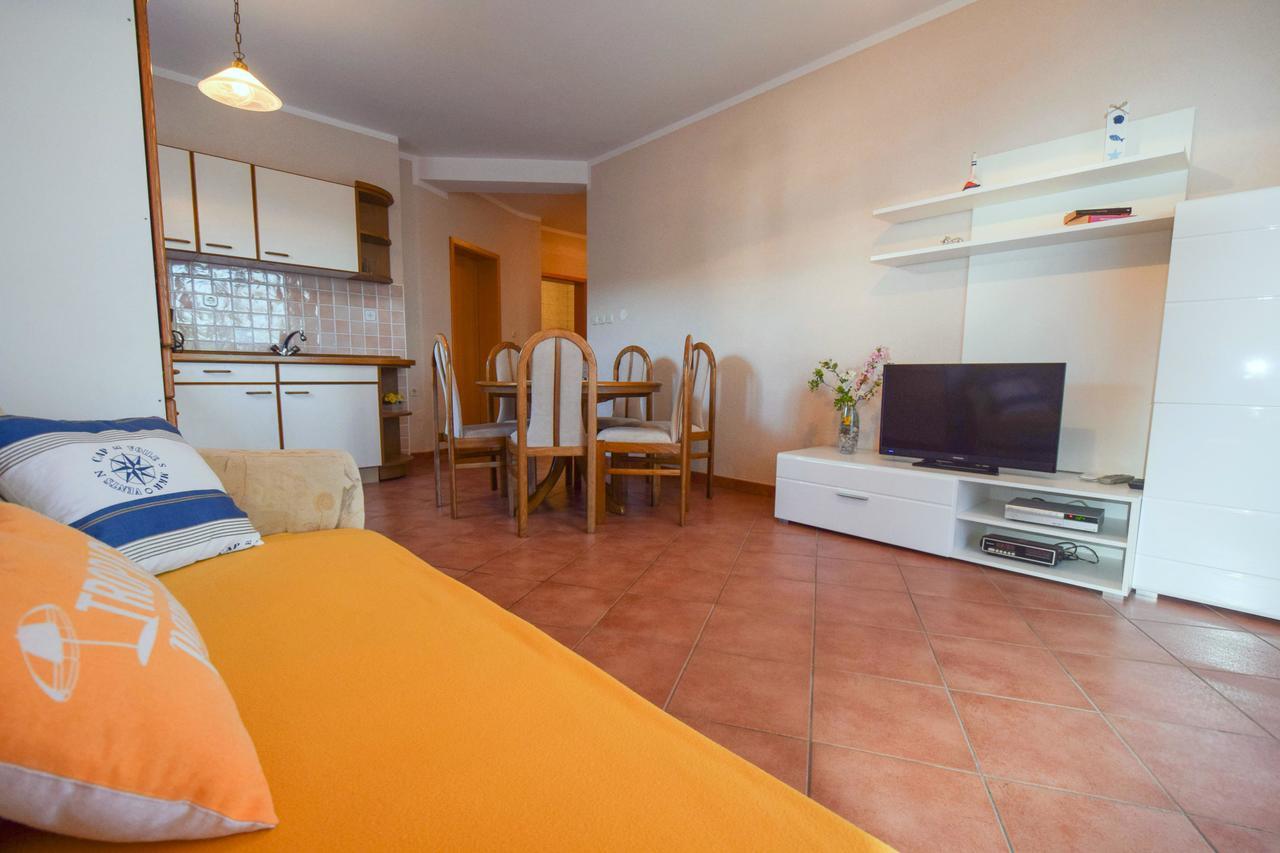 Apartments & Room Matic Malinska Exteriér fotografie