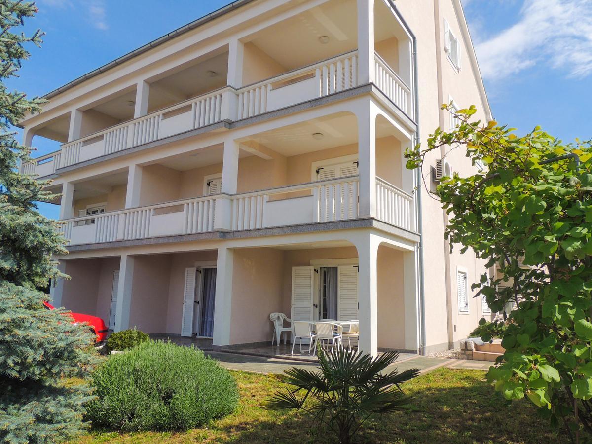 Apartments & Room Matic Malinska Exteriér fotografie