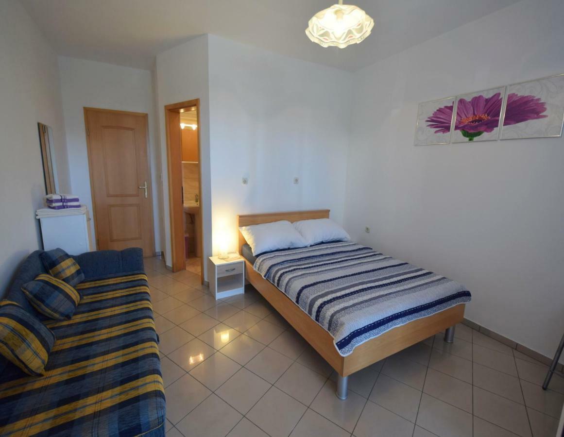 Apartments & Room Matic Malinska Exteriér fotografie